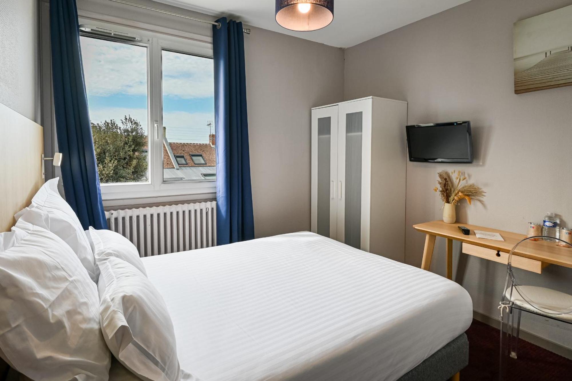 Saint Aubin Logis Hotel & Restaurant エクステリア 写真