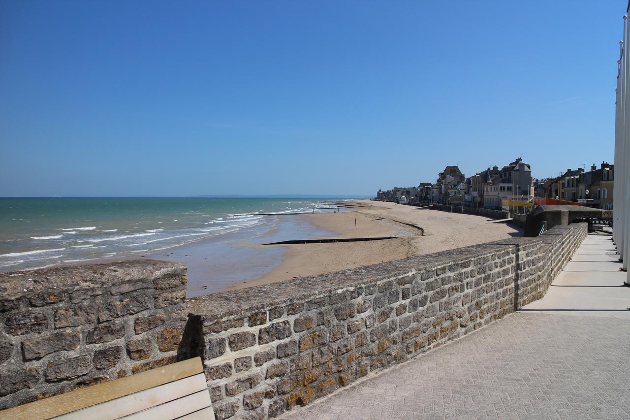 Saint Aubin Logis Hotel & Restaurant エクステリア 写真